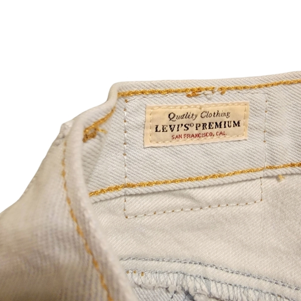 Levi's Premium Patchwork Light Wash High-Waisted … - image 6